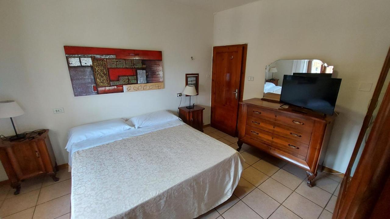 Amelia Hotel Momigno Exterior photo